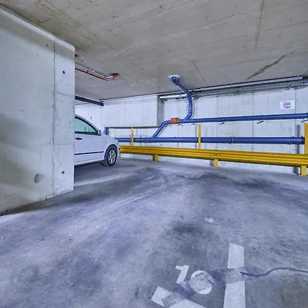 Grazer & Free Parking Lägenhet *