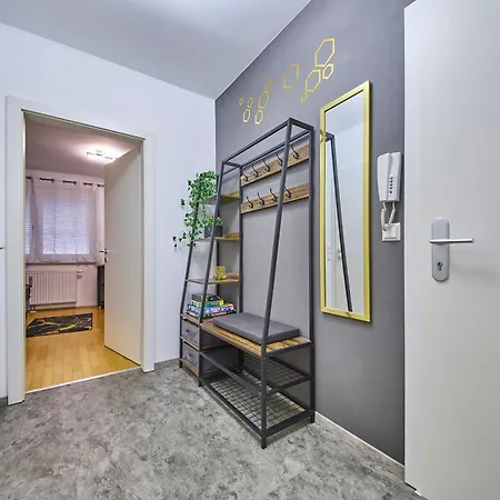 Lejlighed Grazer & Free Parking *