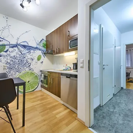 Grazer & Free Parking *